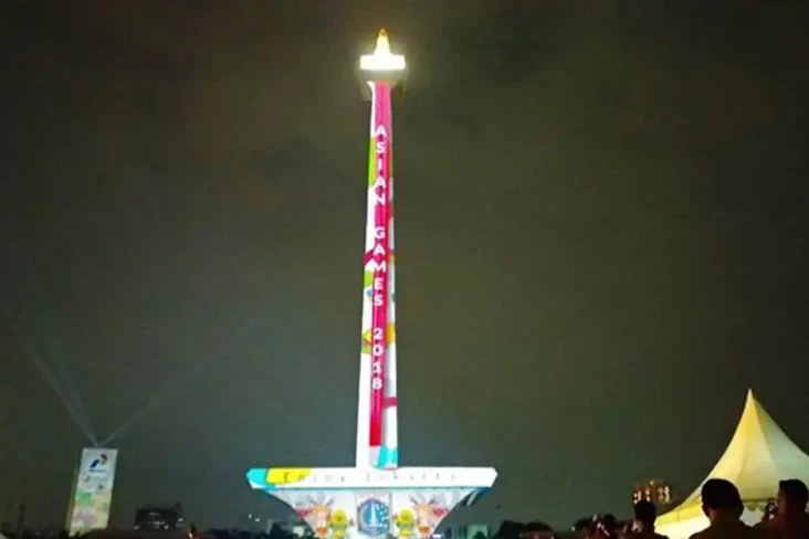 Libur Panjang, Monas...