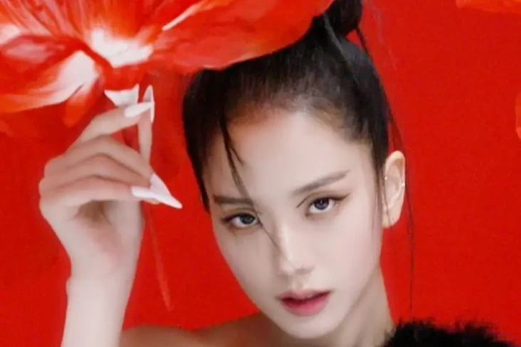 Jisoo Positif Covid-19,...