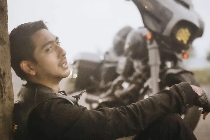 Arya Saloka Unggah Foto...