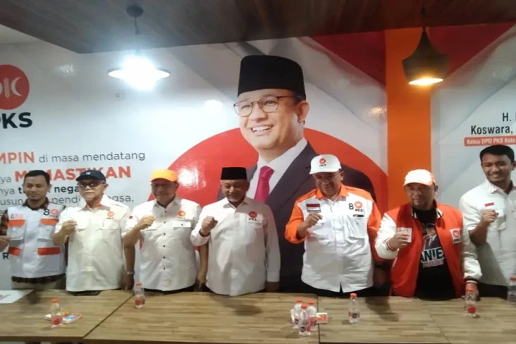 Resmikan Posko Pemenangan...