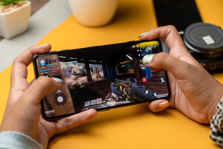Harga Baru HP Poco di...