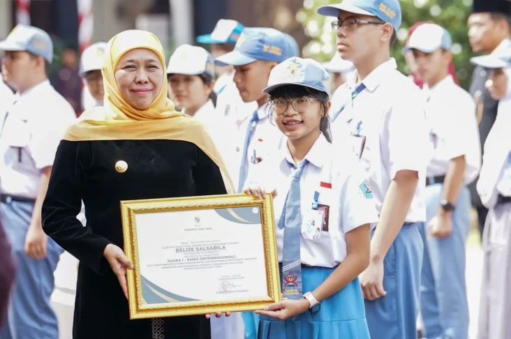 Komitmen Majukan Pendidikan,...