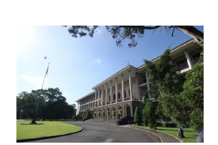 5 Kampus Ini Menyediakan...