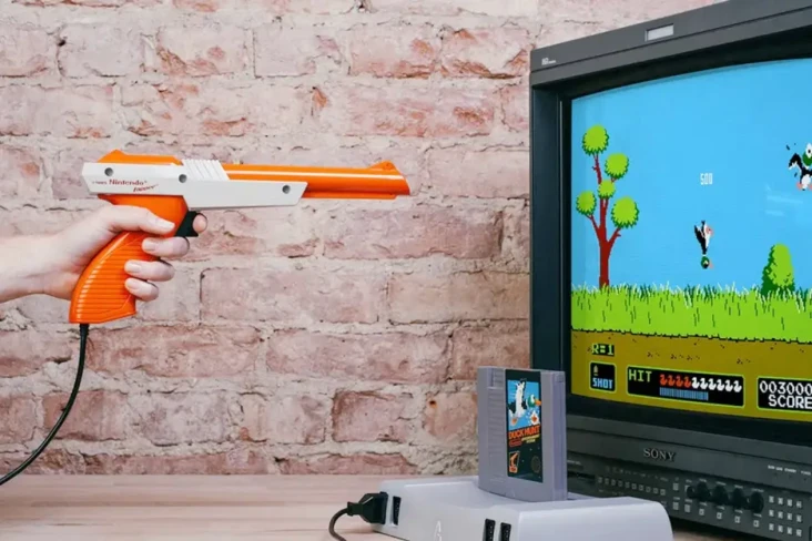 Pria Ini Gunakan Pistol...