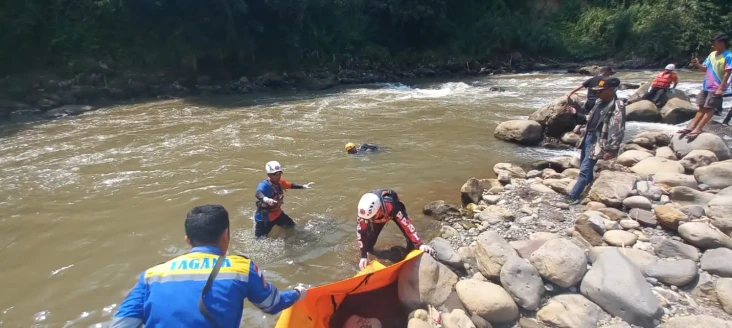 Pemancing Kedua yang...