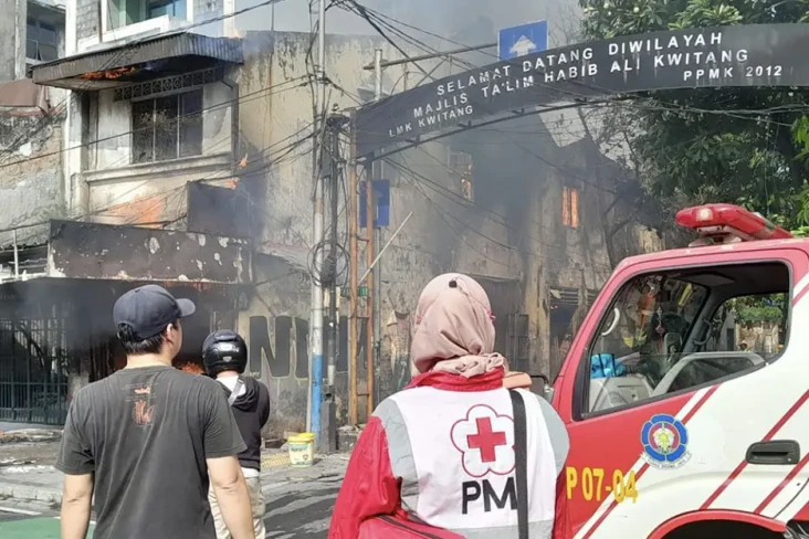 Kebakaran Warung Makan...
