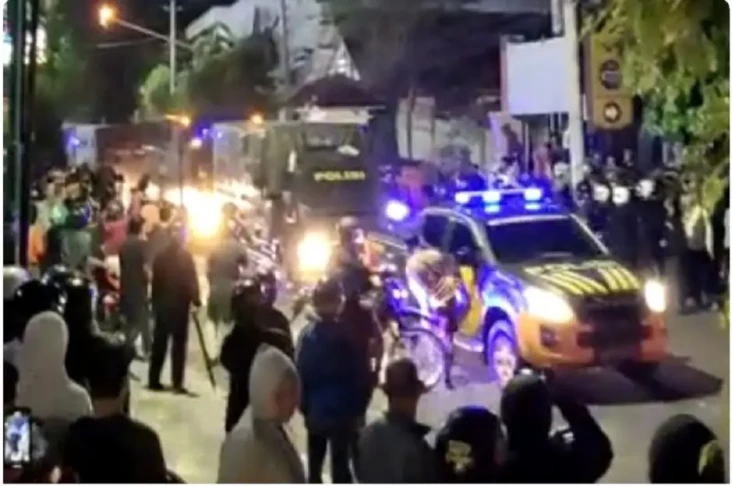 16 Kendaraan Dikerahkan...