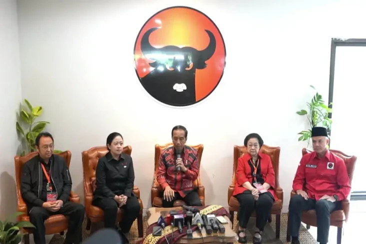 Jokowi Sebut Cawe-cawe...