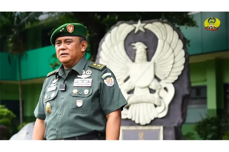Profil Mayjen Purwo...
