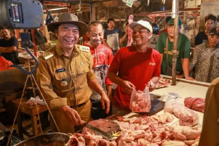 Pantau Harga Daging...