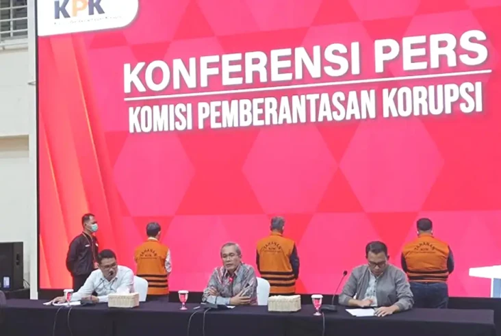 Eks Bupati PPU Abdul...