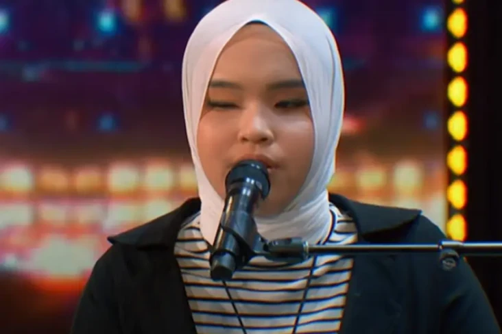 Penyanyi Difabel Putri...