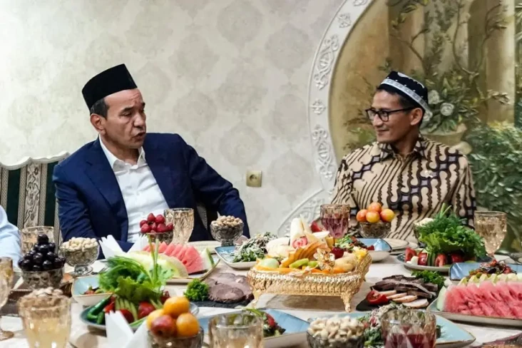 Bertemu Menbudpar Uzbekistan,...