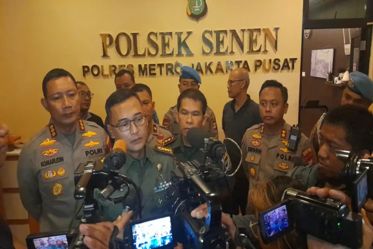 Oknum Anggota TNI Tusuk...