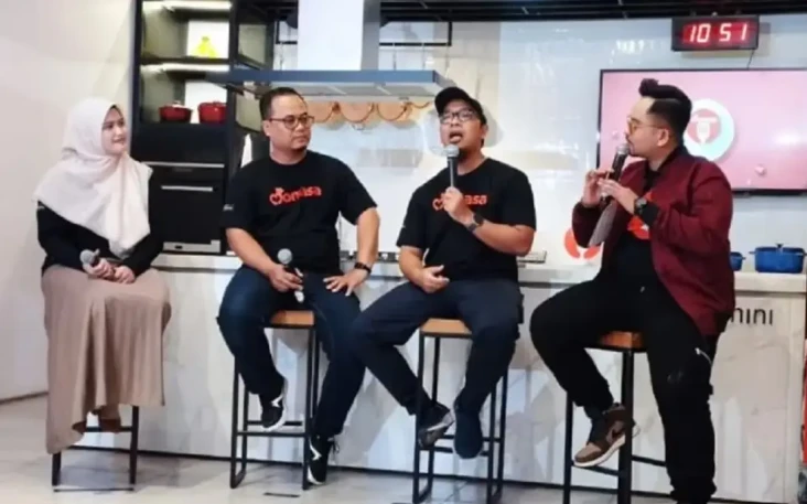 Aplikasi Ini Suguhkan...