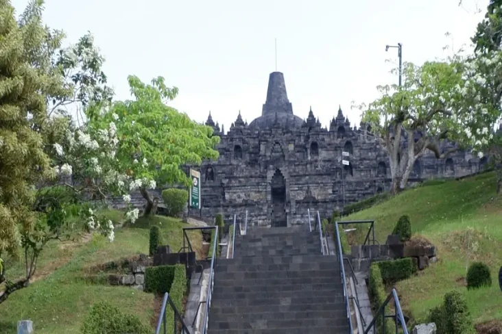 Kemenparekraf Tegaskan...