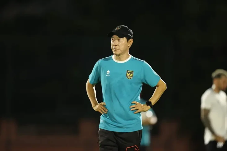 Shin Tae Yong Terganggu...