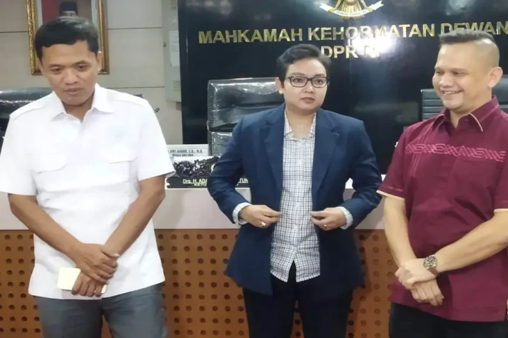 Anggota DPR dari Fraksi...