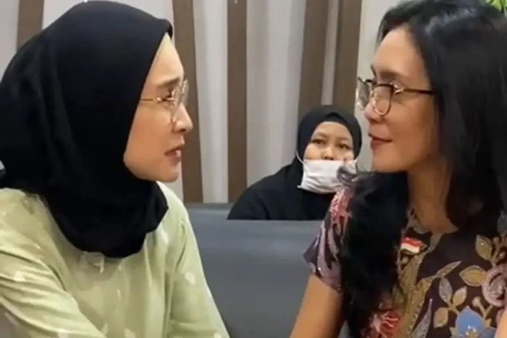 Dampingi Putri Balqis,...