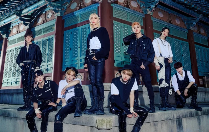 50 Boy Group K-Pop Terpopuler...
