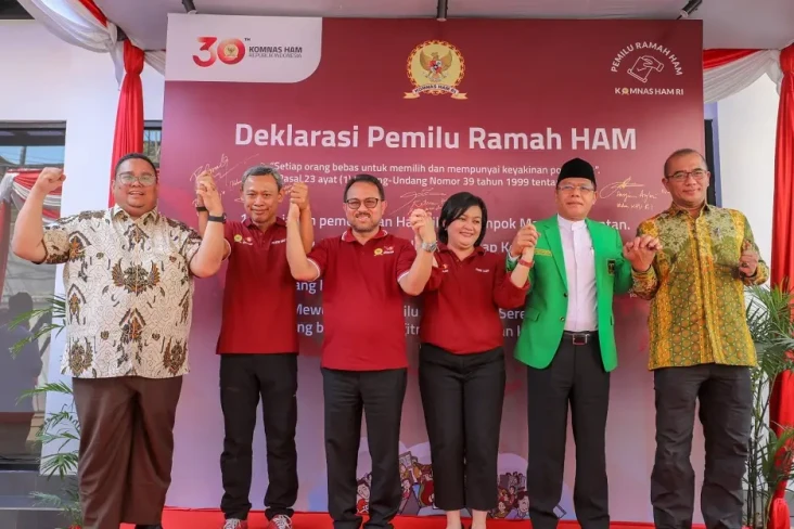 PPP Bersama Komnas HAM...