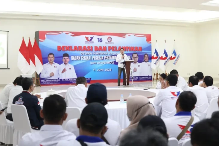 HT Ungkap Alasan Perindo...