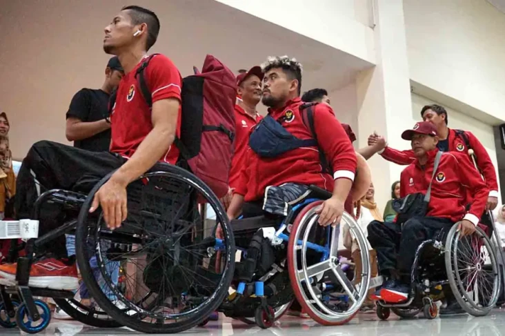Kemenpora Sewa 2 Pesawat...
