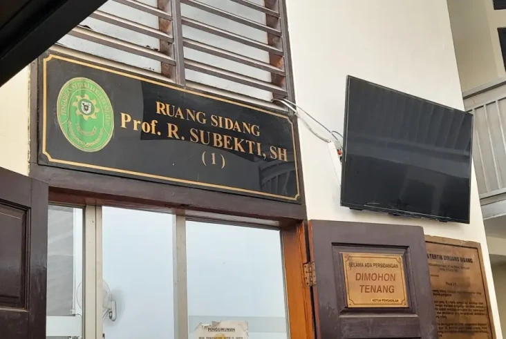 Tersangka KPK Hasbi...