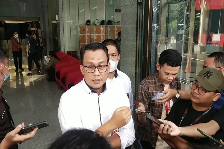 Pencucian Uang Andhi...