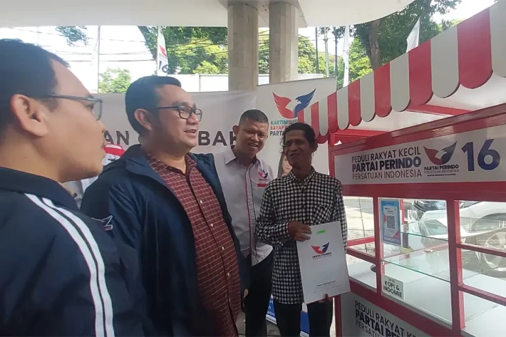 Partai Perindo Bagikan...