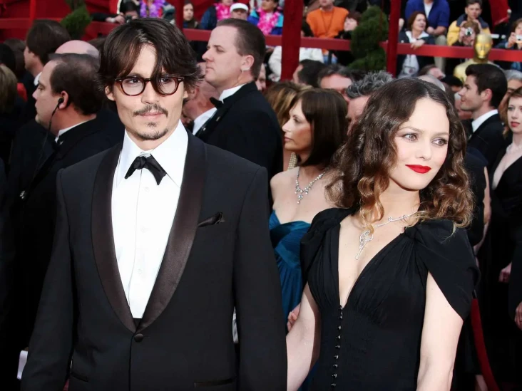 8 Artis Hollywood Memiliki...