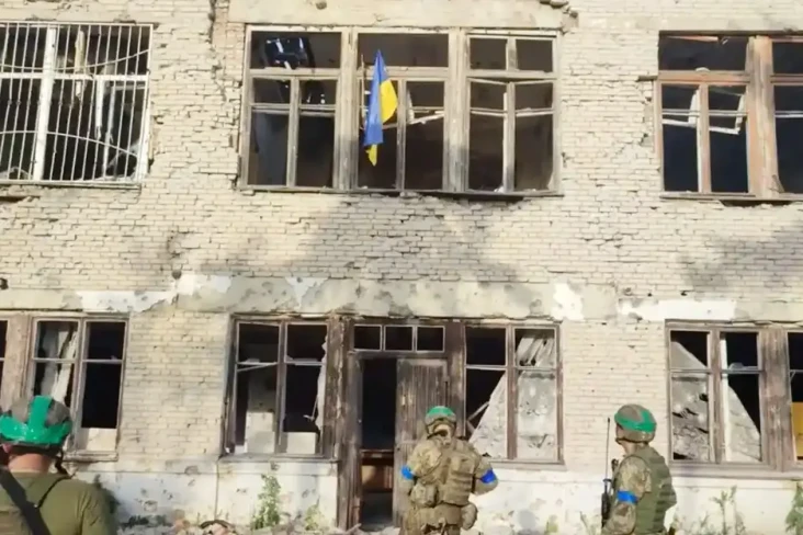 Ukraina Bebaskan Tiga...