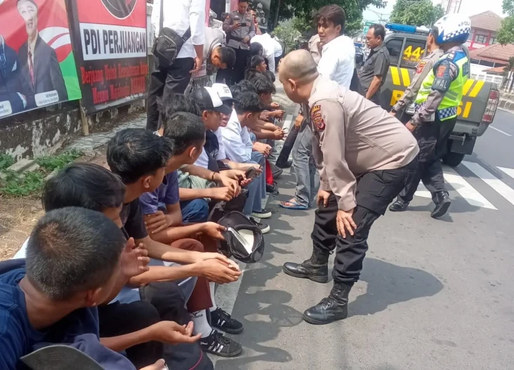 Belasan Pelajar di Majalengka...