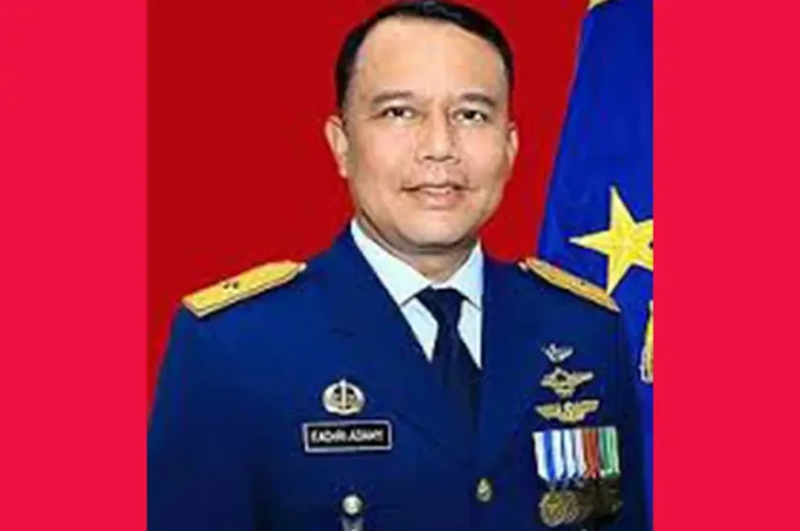 Profil Fachri Adamy,...