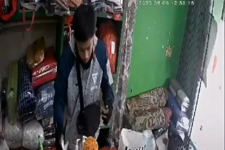 Viral Pegawai Laundry...