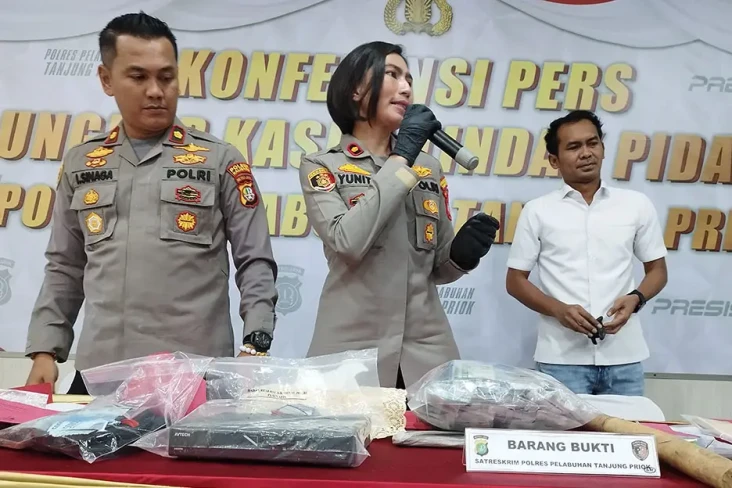 Demi Uang, Pemuda Sunter...
