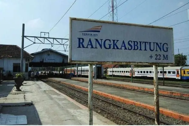3 Stasiun KRL Berada...