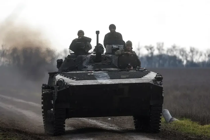 Ukraina Luncurkan Serangan...