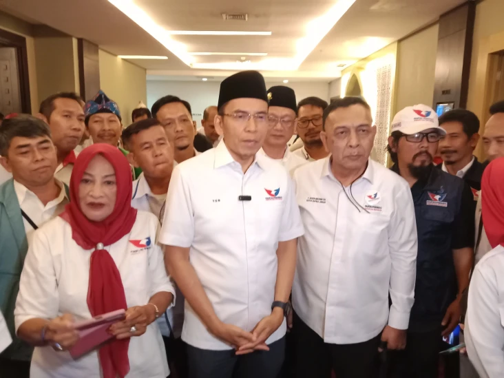 TGB Ingatkan Kader Jangan...