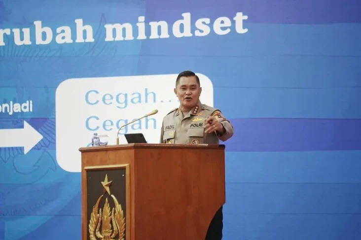 Kabaharkam Larang Tim...