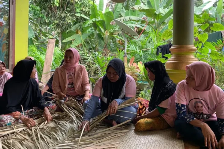 Tingkatkan Ekonomi,...