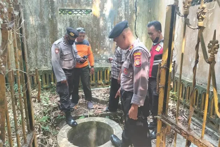 Misteri Bau Bangkai...