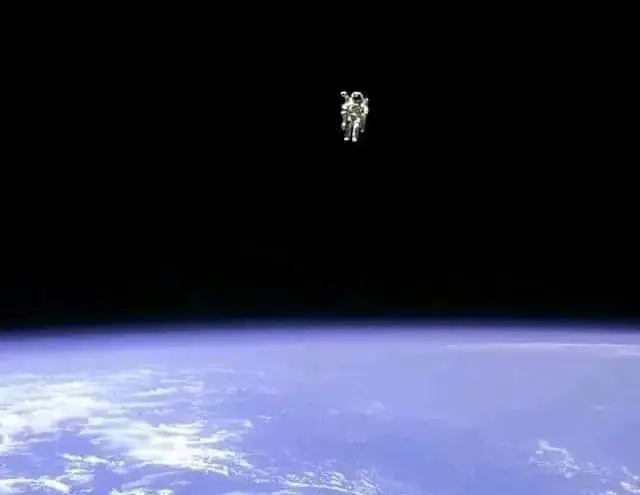 Bruce McCandless, Astronot...