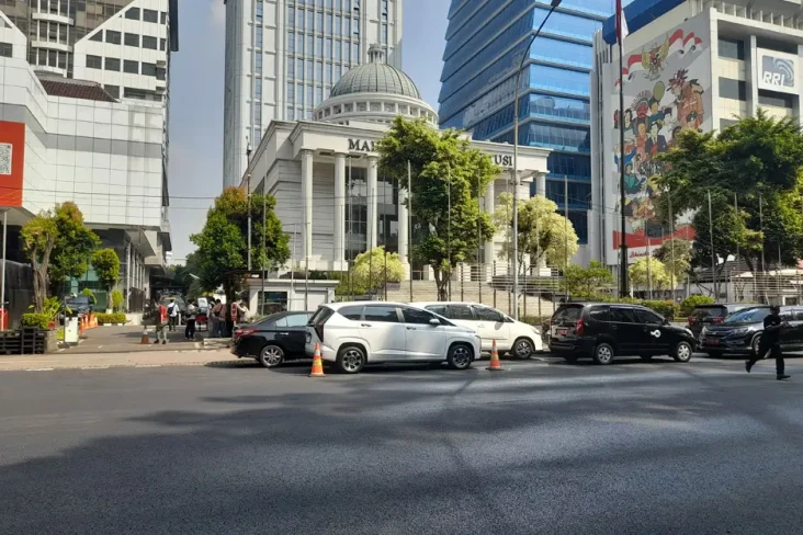 Polisi Tutup Jalan Medan...