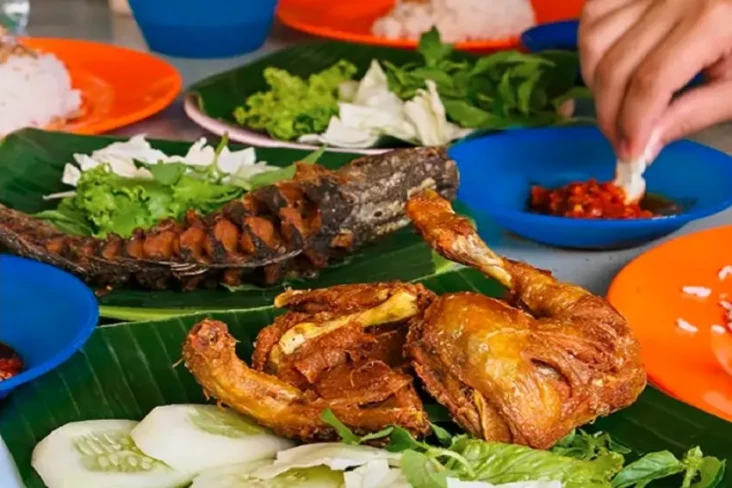 Kalian Suka Makan Pecel...