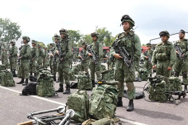 Mengenal SAF Singapura,...