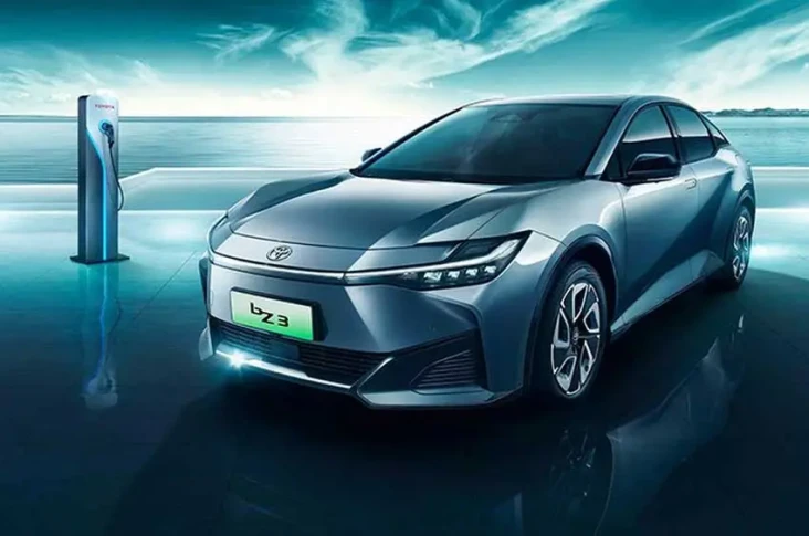 Toyota Targetkan Produksi...