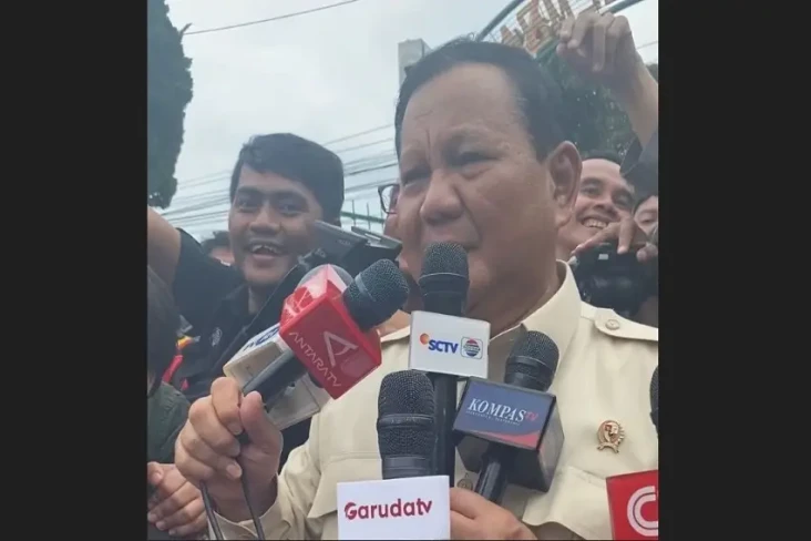 Ketika Prabowo Bergaya...