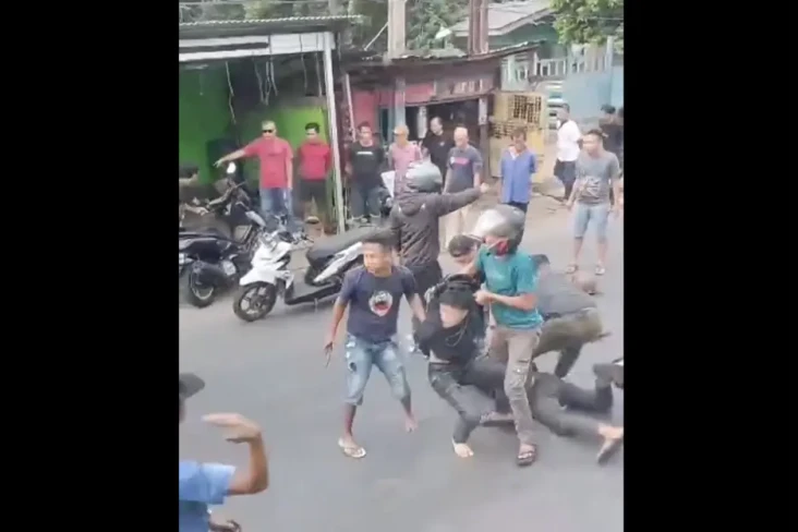 Heboh! Polisi Tangkap...