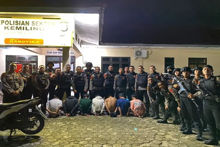 13 Anggota Geng Motor...